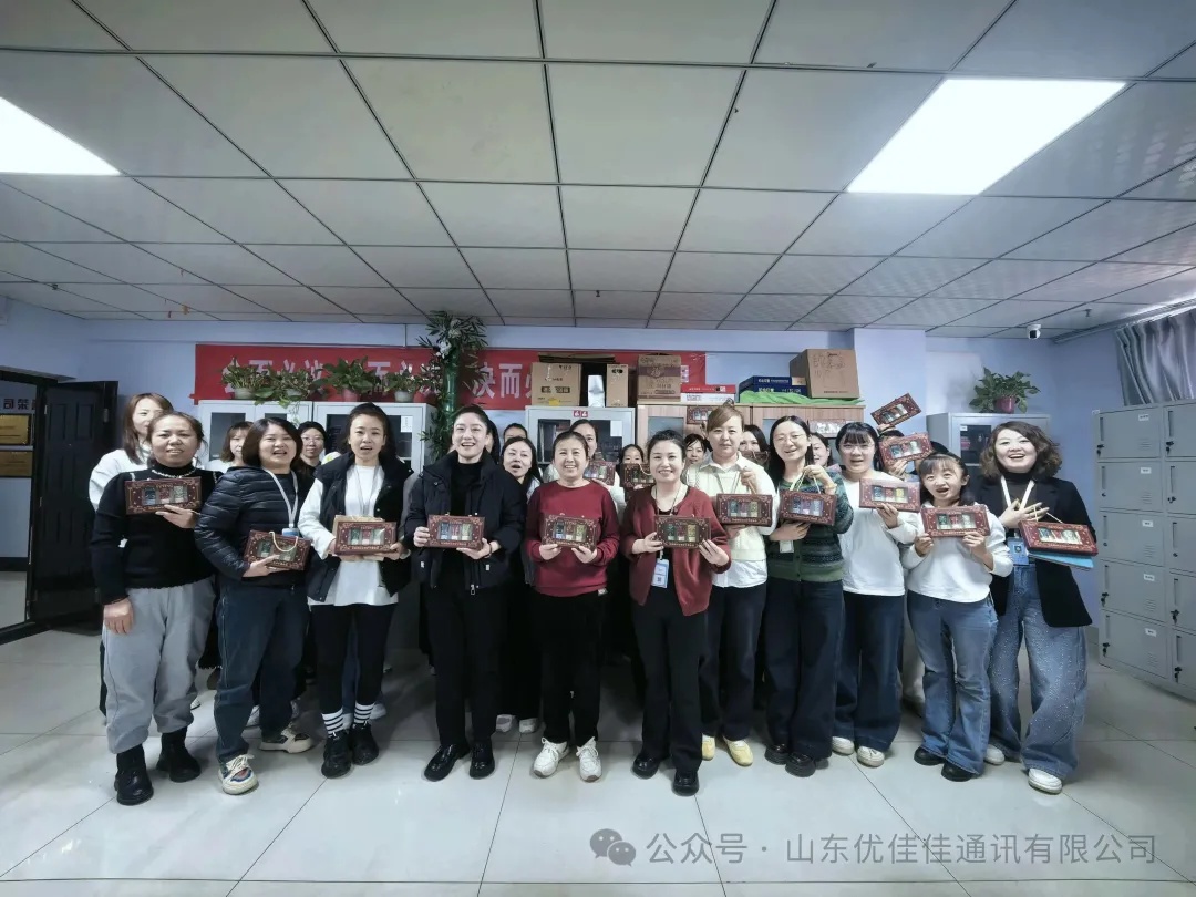 致每一位在声音里绽放光芒的她——优佳佳女神节特别献礼(图2) 致每一位在声音里绽放光芒的她——优佳佳女神节特别献礼(图2)