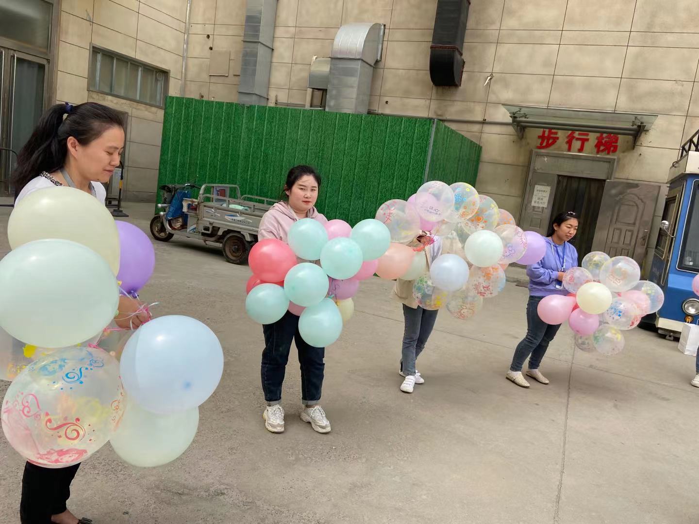 热烈庆祝优佳佳第一届对抗赛圆满结束(图1) 热烈庆祝优佳佳第一届对抗赛圆满结束(图1)
