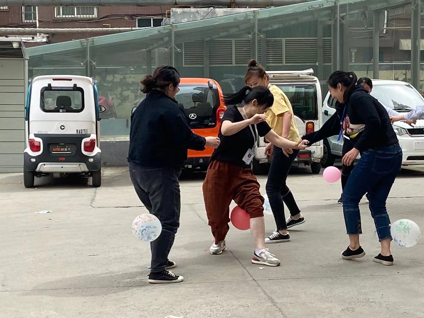 热烈庆祝优佳佳第一届对抗赛圆满结束(图2) 热烈庆祝优佳佳第一届对抗赛圆满结束(图2)
